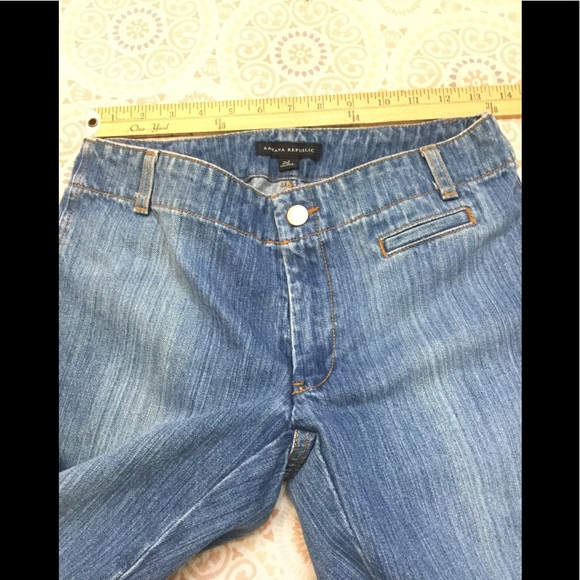 Banana Republic Wide Leg Jeans Slit on Bottom Sz.2 - Picture 11 of 11